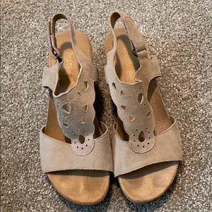 💘 3 for $20 Wedge Sandal